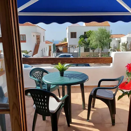 Pool & View Christianos * 洛斯克里斯蒂亚诺斯